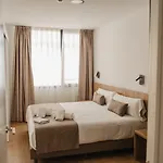 Eszentrico Suites-rooftop Bar & Pool 4*