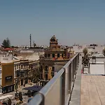 Eszentrico Suites-rooftop Bar & Pool アパートホテル ヘレス