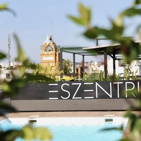 アパートホテル Eszentrico Suites-rooftop Bar & Pool ヘレス