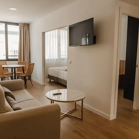 esZentrico Suites-Rooftop Bar&Pool Aparthotel 4*